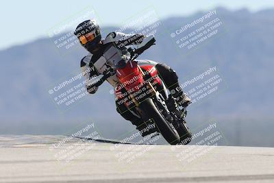 media/Oct-13-2025-Moto Forza (Mon) [[a66d839500]]/4-C Group/Session 4 (Turn 9)/